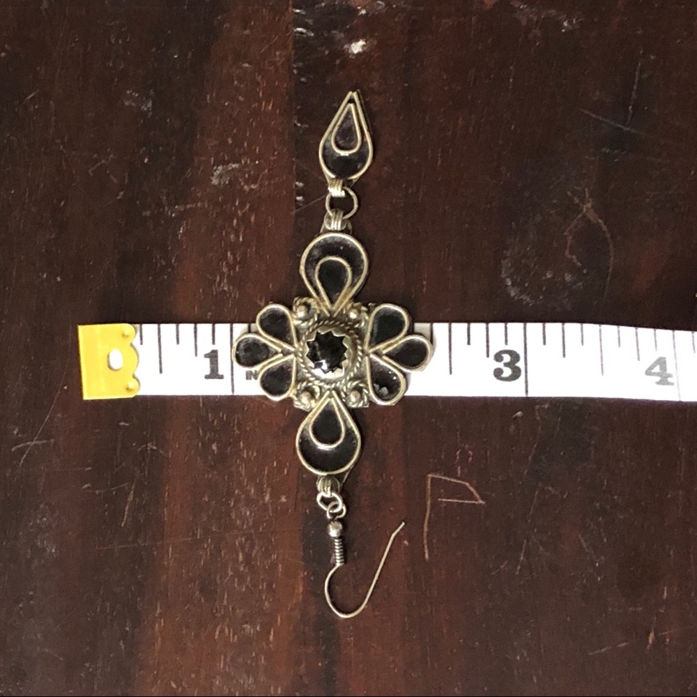 Vintage Black Balinese inspired earrings - Picture 10 of 10